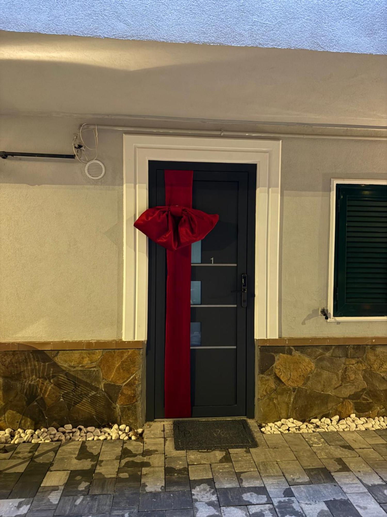 Ylly Aparts Brașov Exterior foto